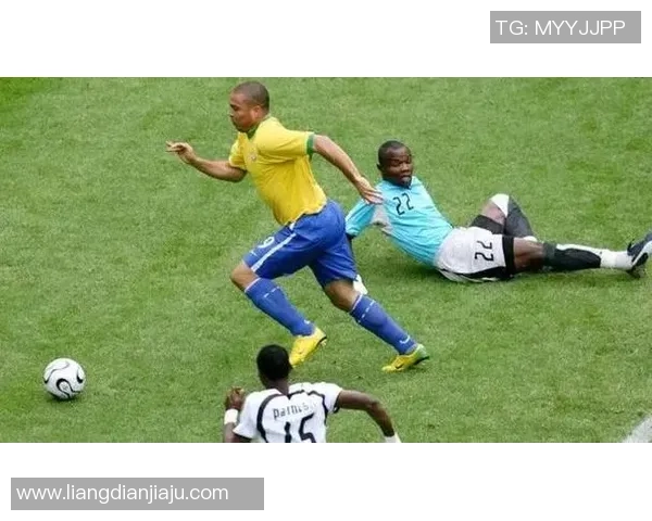 塞尔维亚足球明星的璀璨瞬间与荣耀时刻全景回顾 塞尔维亚足球明星的璀璨瞬间与荣耀时刻全景回顾