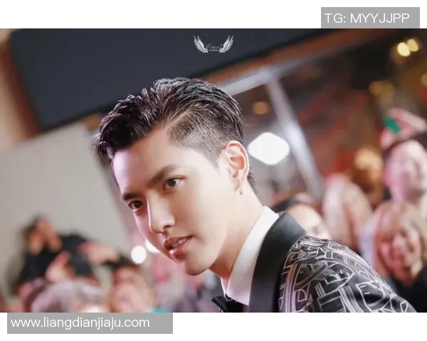 足球明星发型大揭秘哪些造型最能彰显魅力与个性