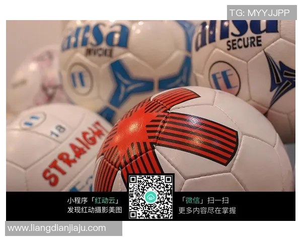 高清足球明星壁纸图片精选展现球场魅力与风采的完美视觉盛宴 高清足球明星壁纸图片精选展现球场魅力与风采的完美视觉盛宴