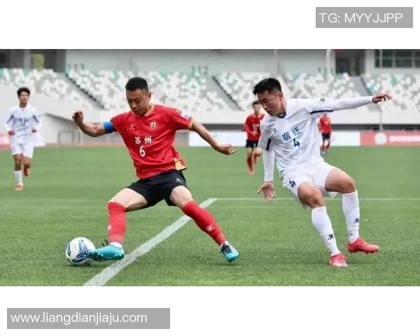 中超足球明星赛激情四溢球星汇聚展现足球魅力与团队精神 中超足球明星赛激情四溢球星汇聚展现足球魅力与团队精神